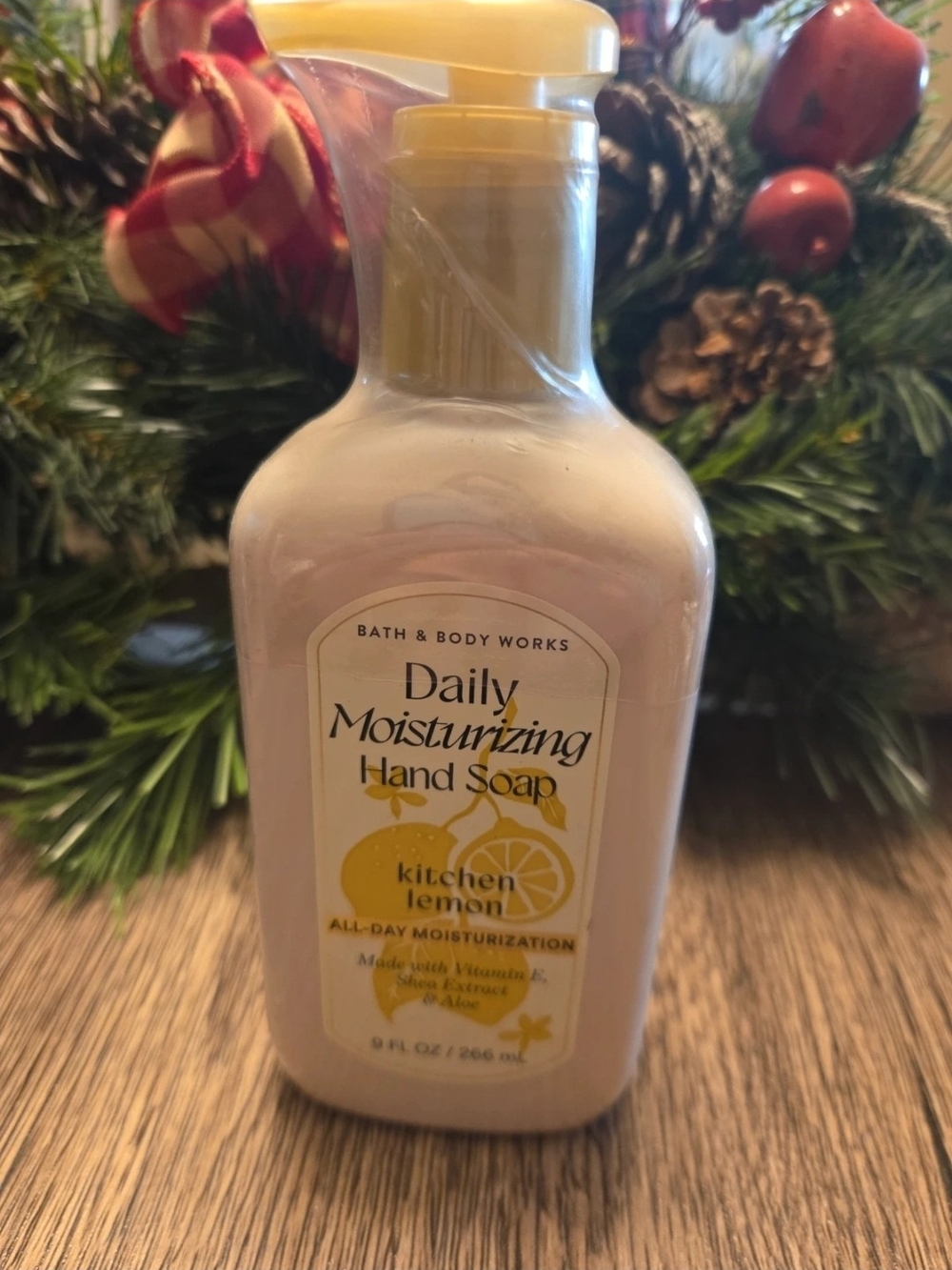 Bath & Body Works Daily Moisturizing Hand Soap - Yellow Pump